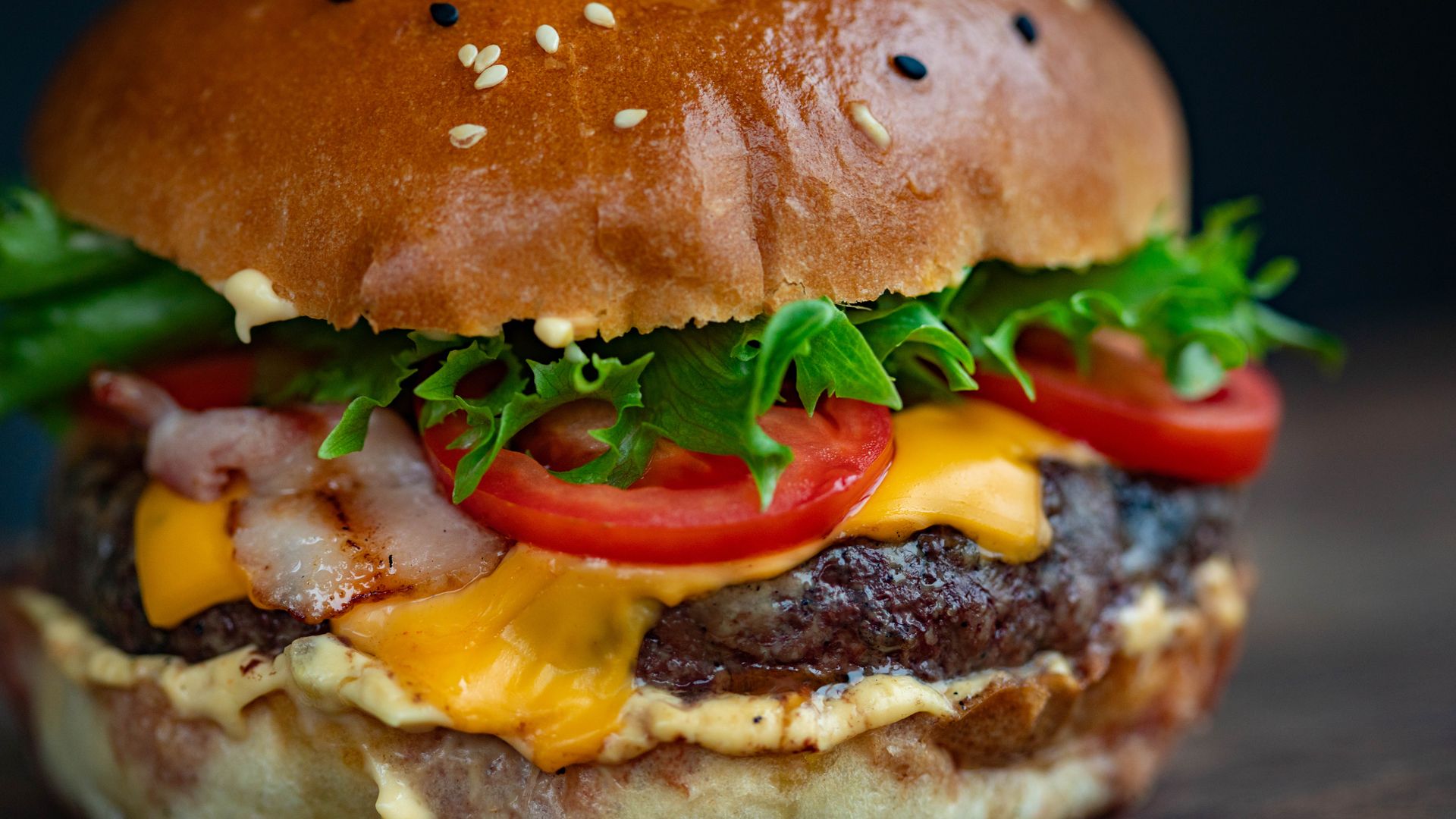 Premium burger og gatemat hos 67 Grill i Oslo